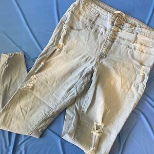 Light washed high waisted distressed jeans